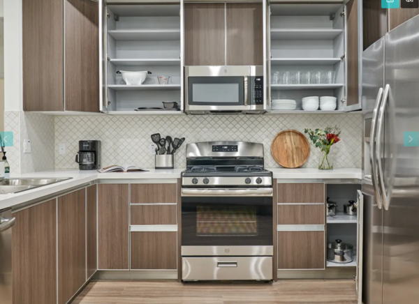 Coliving in Larchmont - Central Los Angeles, Los Angeles